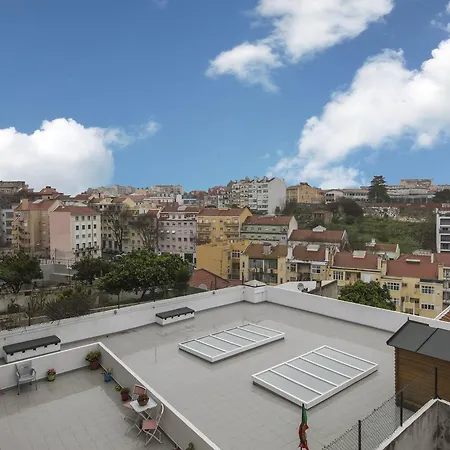Apartment Vintage Flat In Graca Lisbon