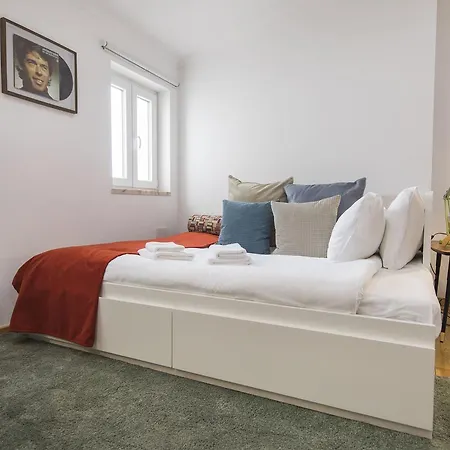 Apartment Vintage Flat In Graca