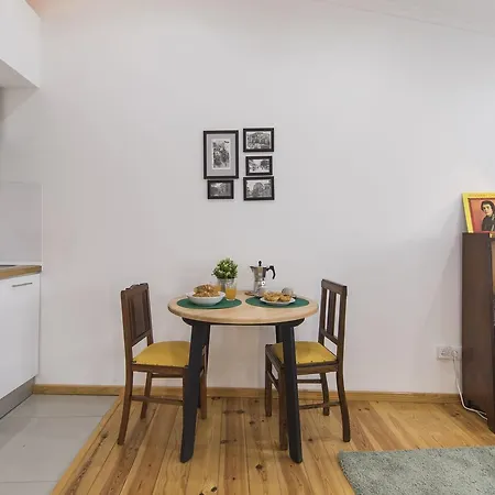 Vintage Flat In Graca *